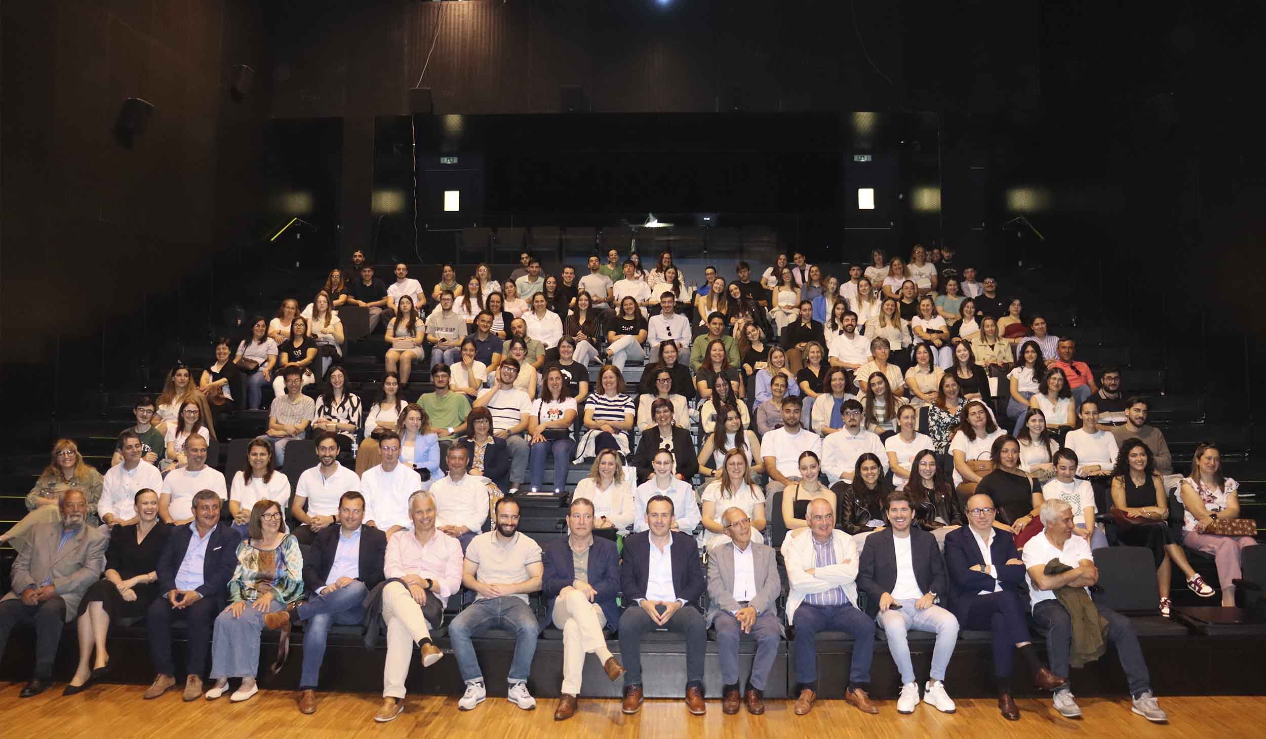 Câmara entrega 220 bolsas de estudo no valor de 108 mil euros