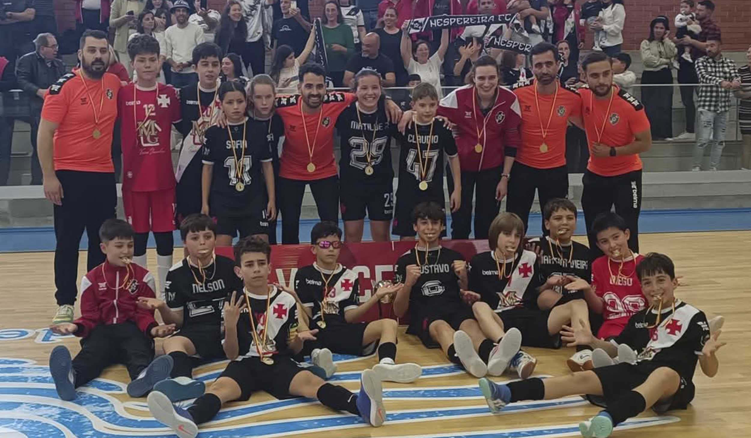 Parabéns, Nespereira FC – Campeões da Taça Distrital de Futsal Sub13!