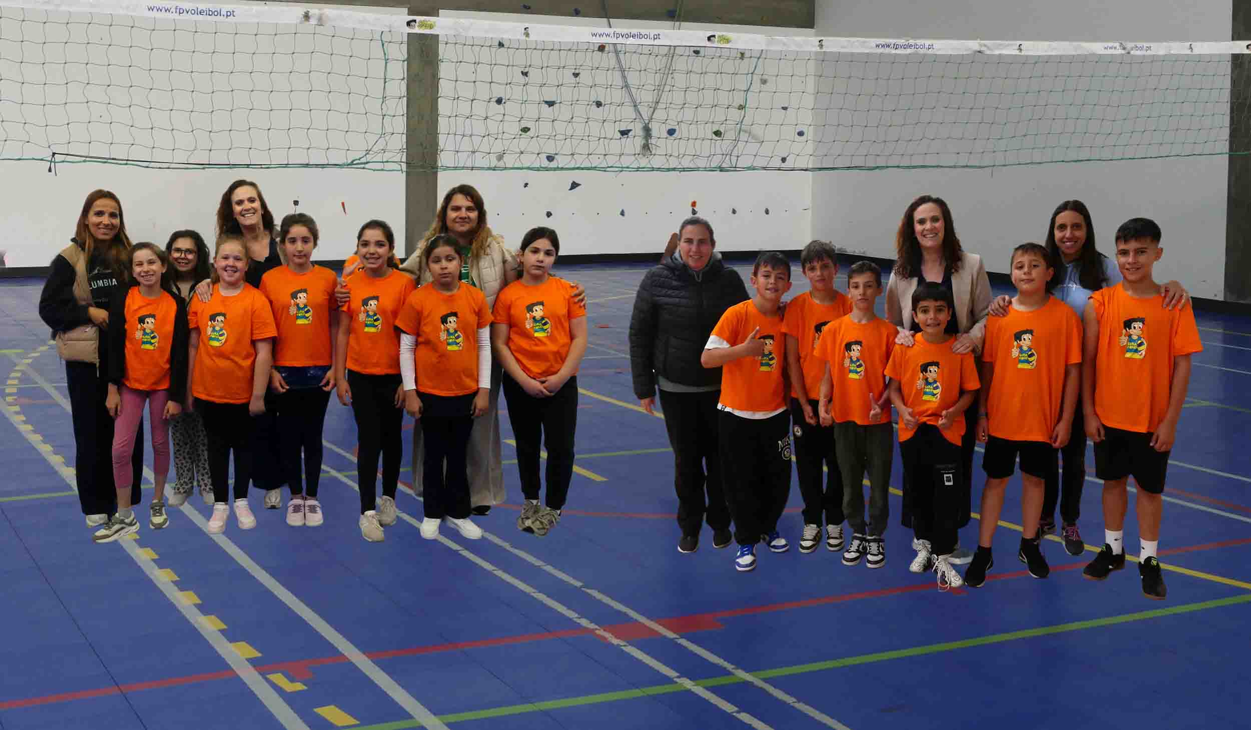 Alunos de Cinfães brilharam no Torneio Distrital de Gira-Vólei 2026