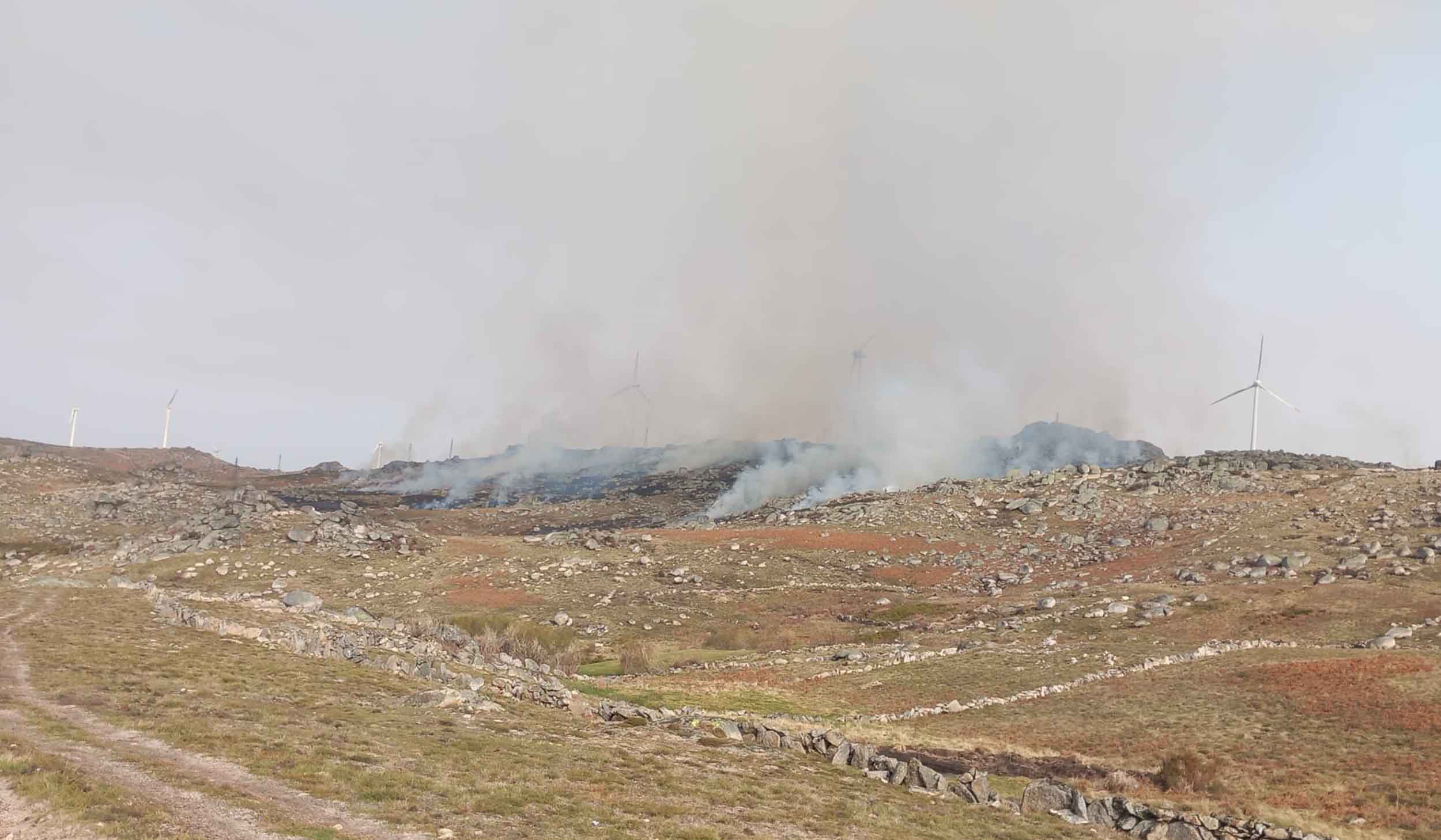 Realização de queimadas na Serra de Montemuro