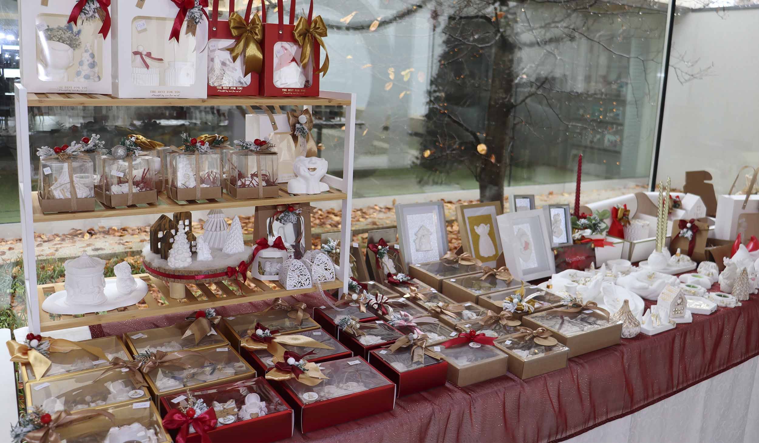 Feirinha de Natal até 6 de janeiro!