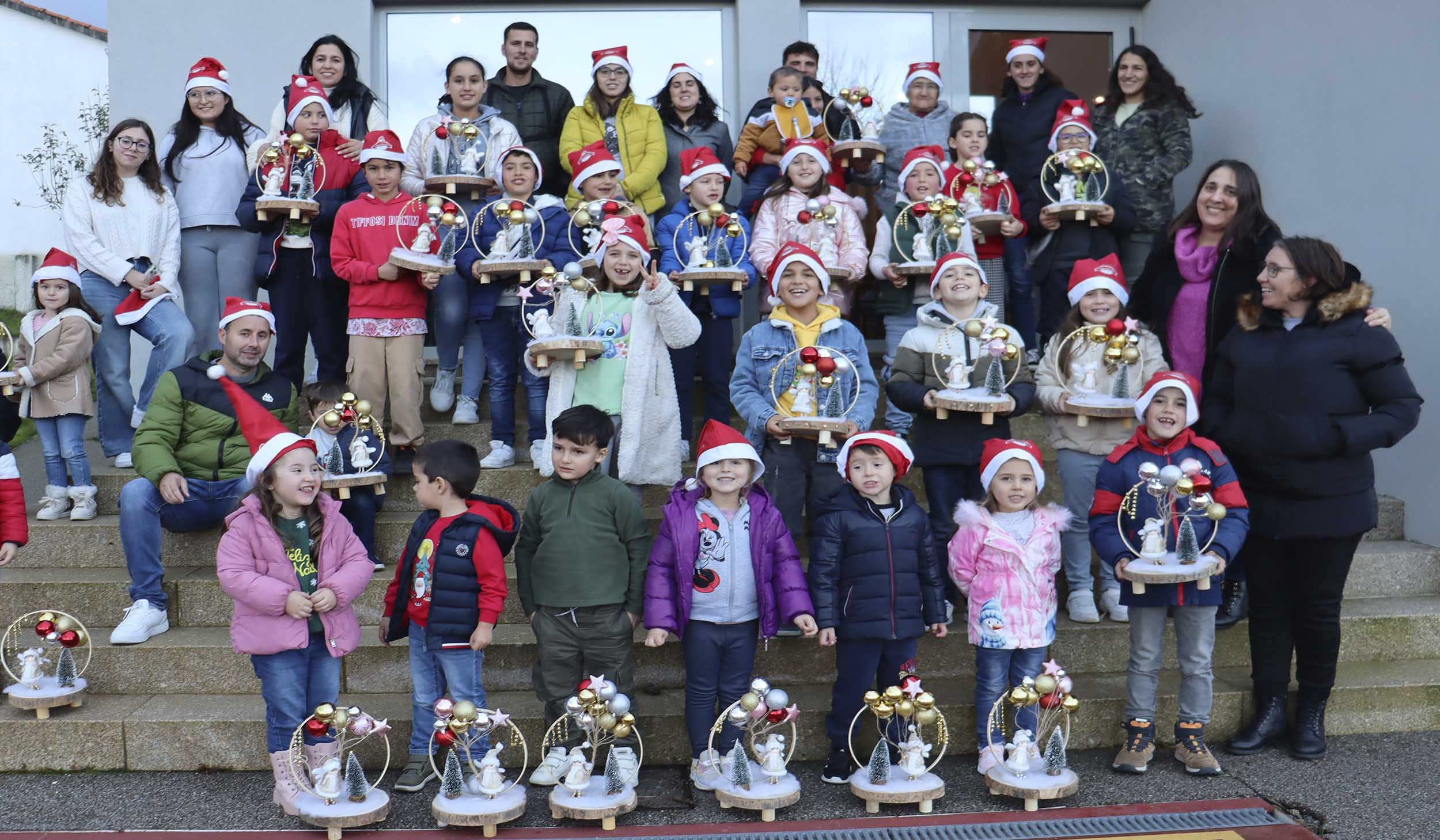 Festa de Natal Encantou as Crianças na Aldeia Comunitária de Bustelo